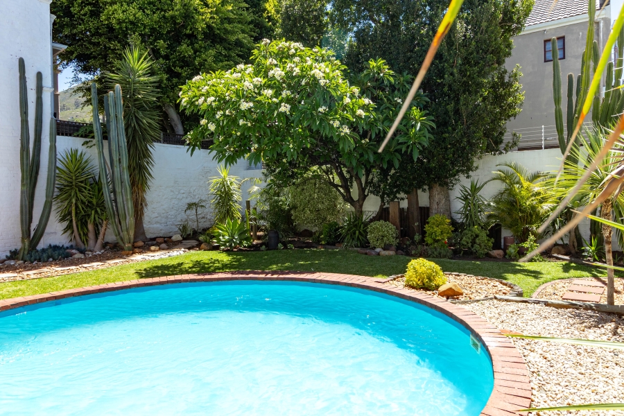 3 Bedroom Property for Sale in Tamboerskloof Western Cape